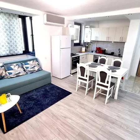 Apartment White House ! Gara De Nord