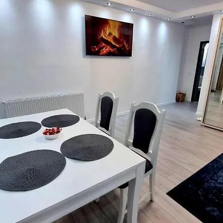 White House ! Gara De Nord * Bucureşti